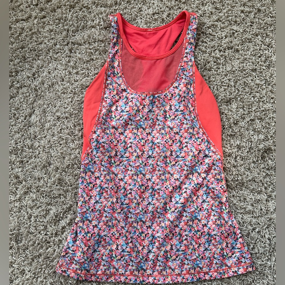 Lululemon tank